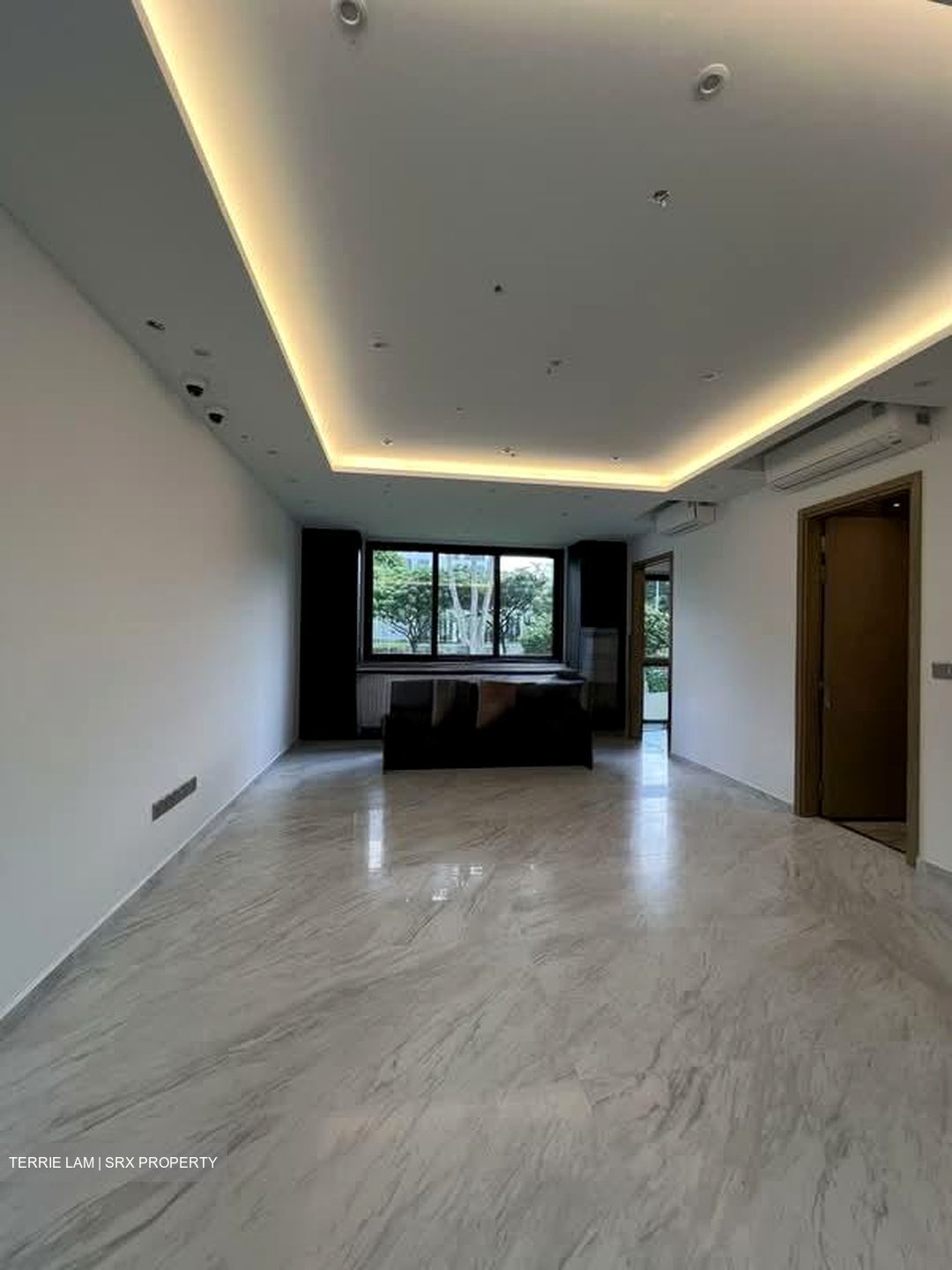 Shrewsbury Road (D11), Terrace #559830281